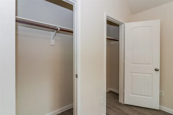 $1,950 | 5567 Latta Plantation Drive, Katy, TX 77449