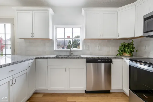 $324,900 | 2248 Salem Park Drive, Indianapolis, IN 46239