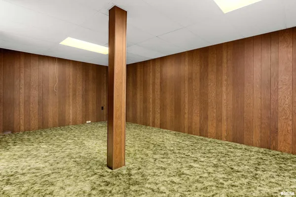 $425,000 | 220 South Pleasant Hill Road, East Peoria, IL 61611