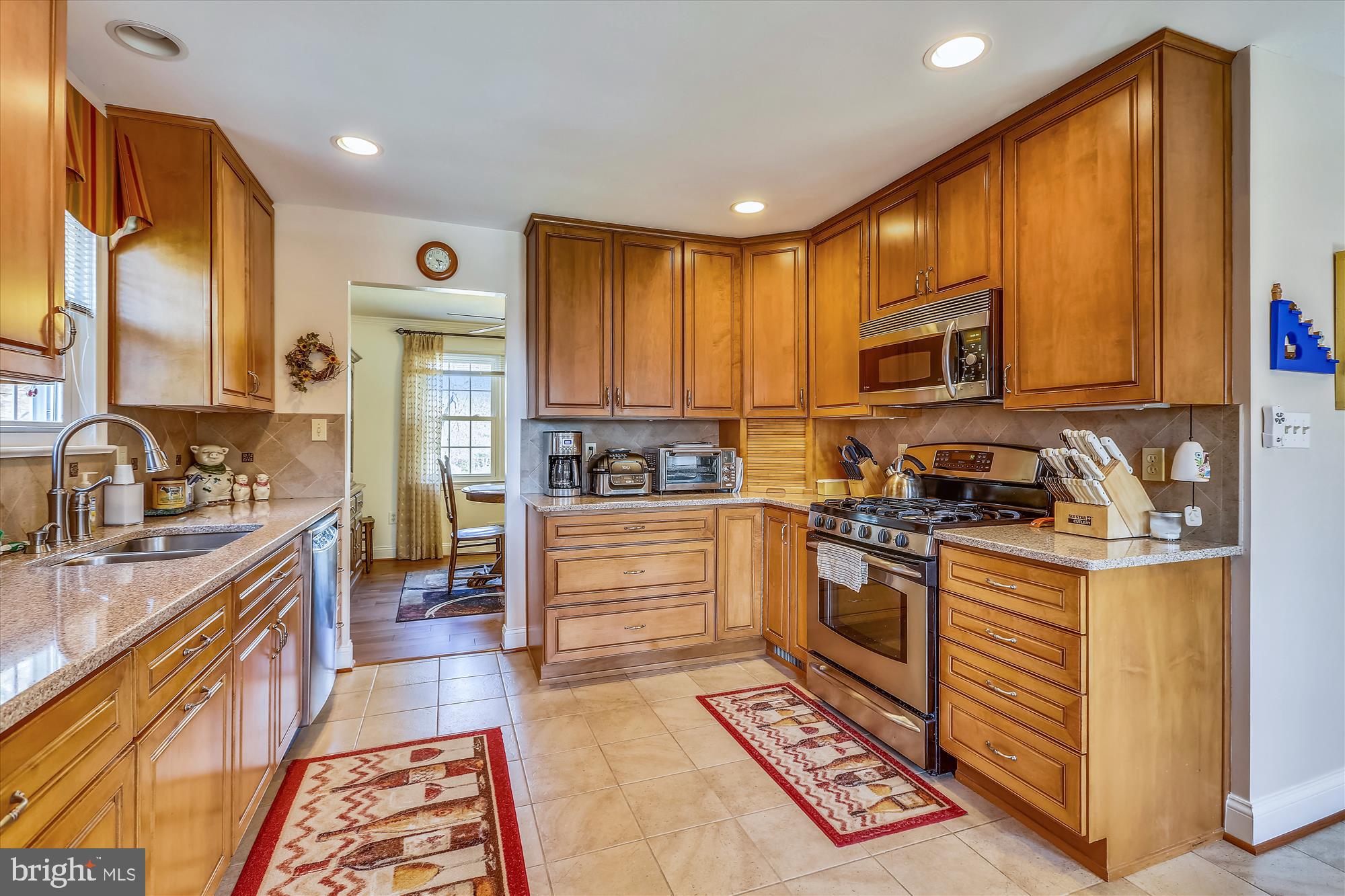 1701 Woodwell Road Silver Spring, MD 20906 - Photo 11 of 33 kitchen