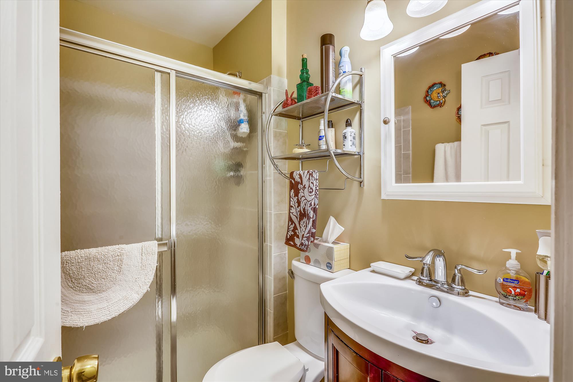 1701 Woodwell Road Silver Spring, MD 20906 - Photo 16 of 33 Primary bath