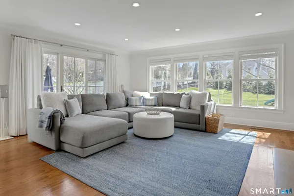 $3,095,000 | 35 Hazel Street, Darien, CT 06820
