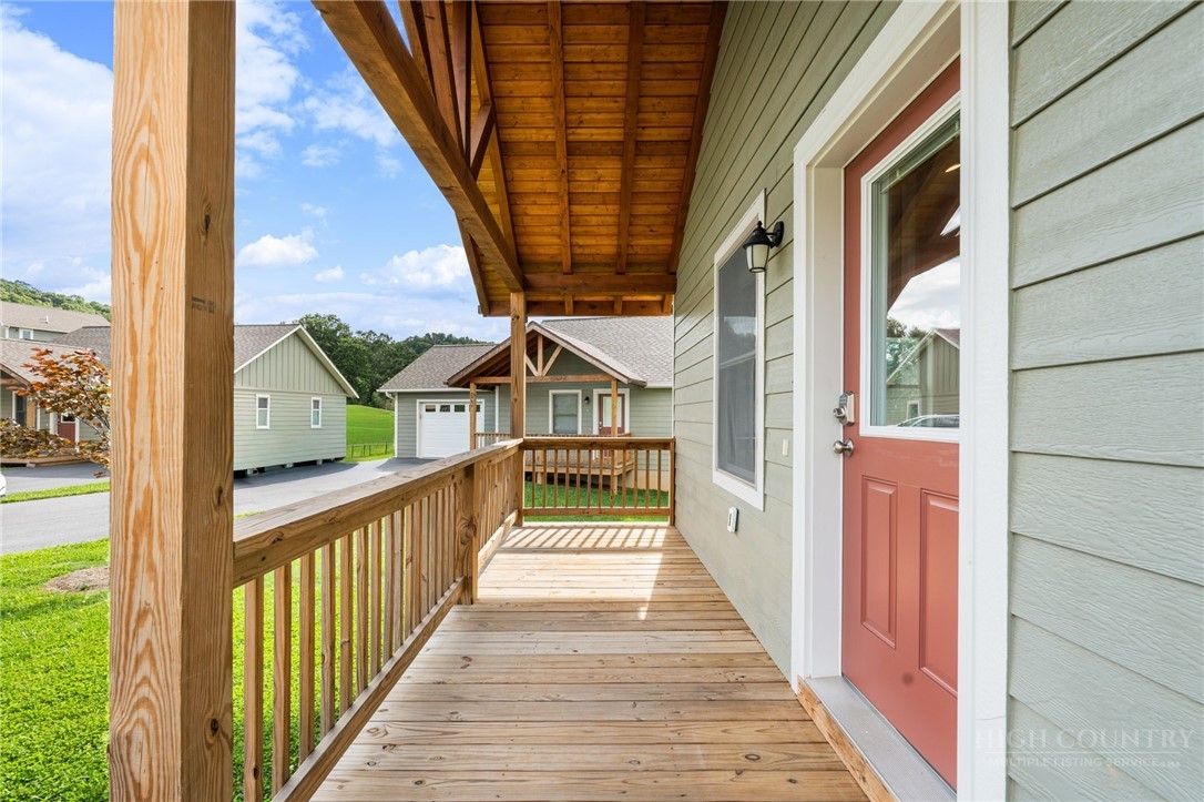 158 Pitts Way, Unit 124 Boone, NC 28607 - Photo 3 of 26 Gallery Image 3