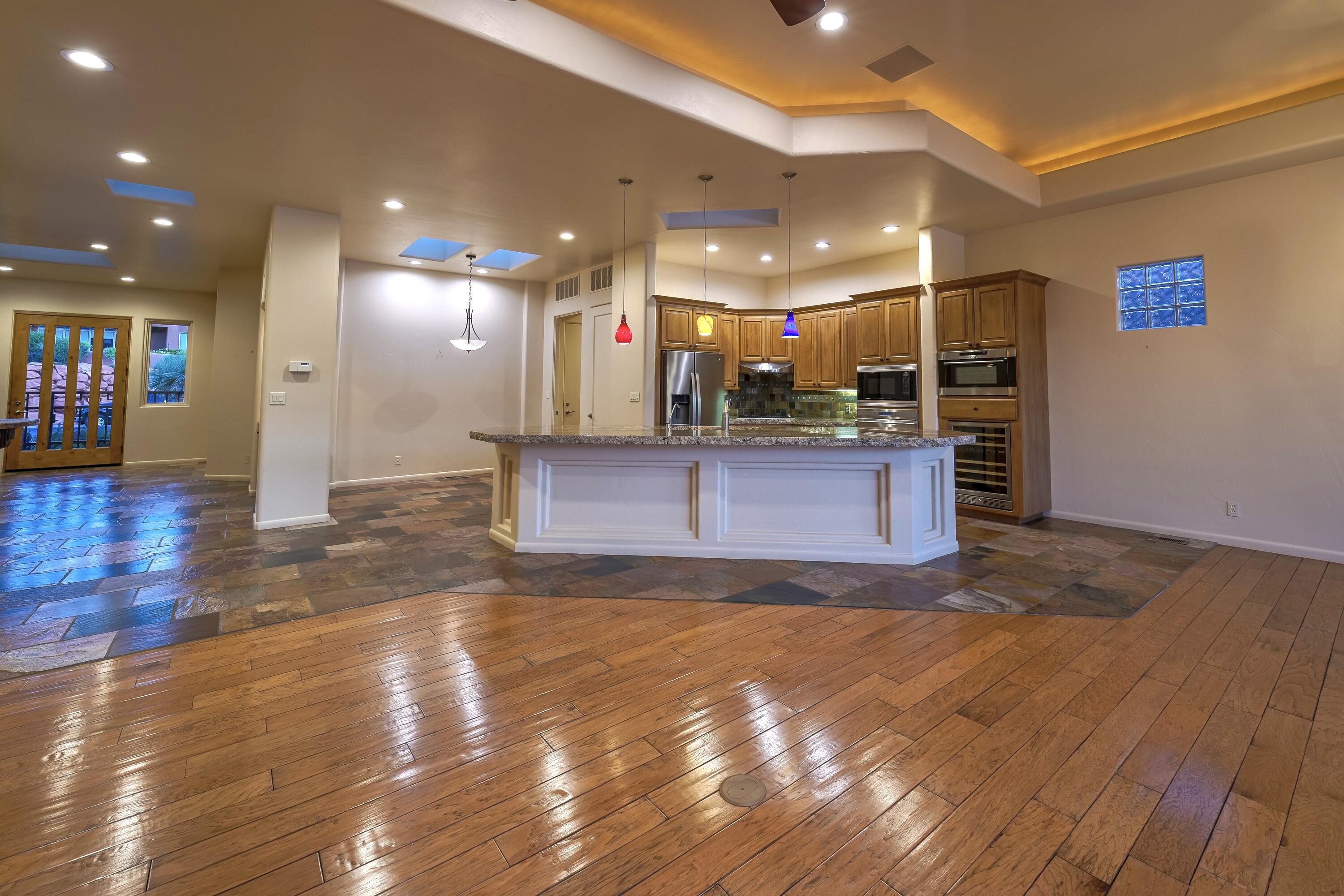 2410 West Entrada Trail, Unit 25 St. George, UT 84770 - Photo 9 of 45 Kitchen/Great Room