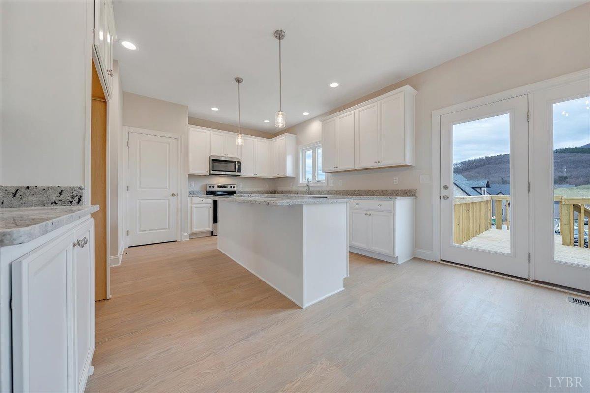 1015 Elk Crk Road Forest, VA 24551 - Photo 5 of 17 Gallery Image 5