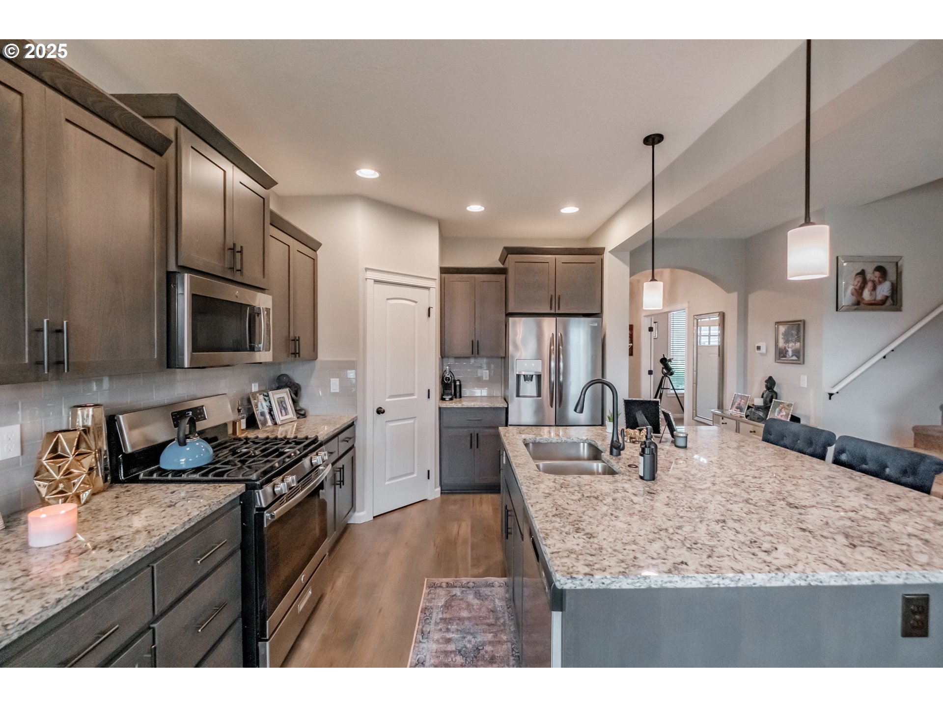 2412 Northeast Summit Drive Albany, OR 97321 - Photo 13 of 48