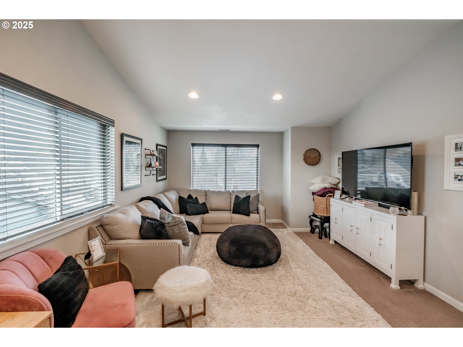 2412 Northeast Summit Drive Albany, OR 97321 - Photo 27 of 48