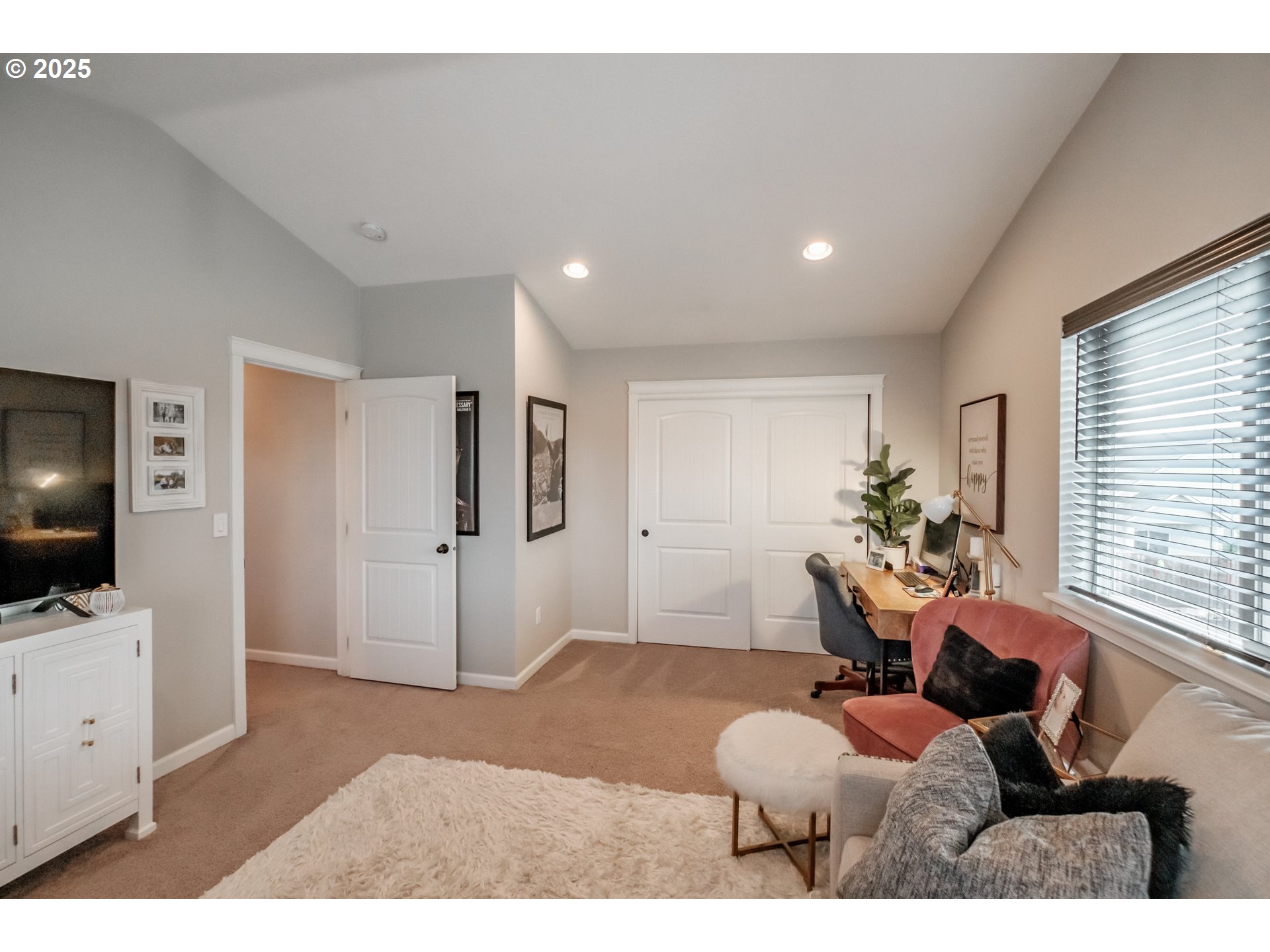 2412 Northeast Summit Drive Albany, OR 97321 - Photo 28 of 48