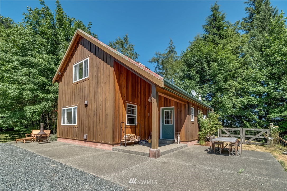 5770 Reese Hill Road Sumas, WA 98295 - Photo 1 of 23 Gallery Image 1