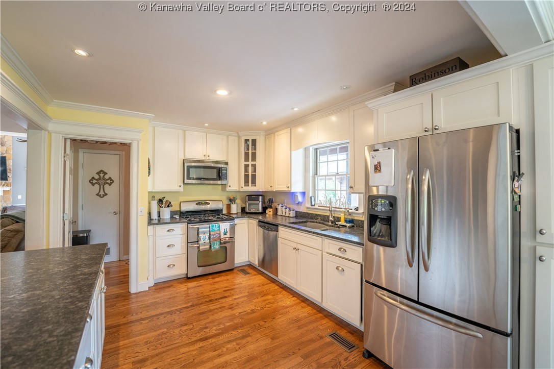 186 Pine Grove Road Sumerco, WV 25567 - Photo 14 of 36 Gallery Image 14
