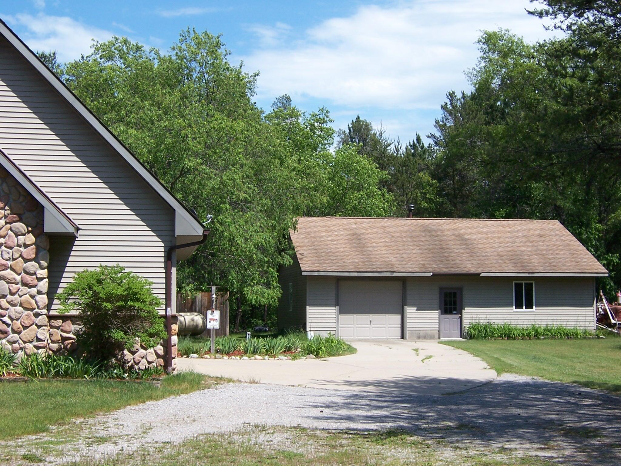 11385 Willows Road Roscommon, MI 48653 - Photo 26 of 41 Gallery Image 26
