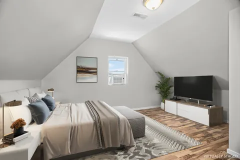 $3,750 | 1935 North Damen Avenue, Unit 2, Chicago, IL 60647