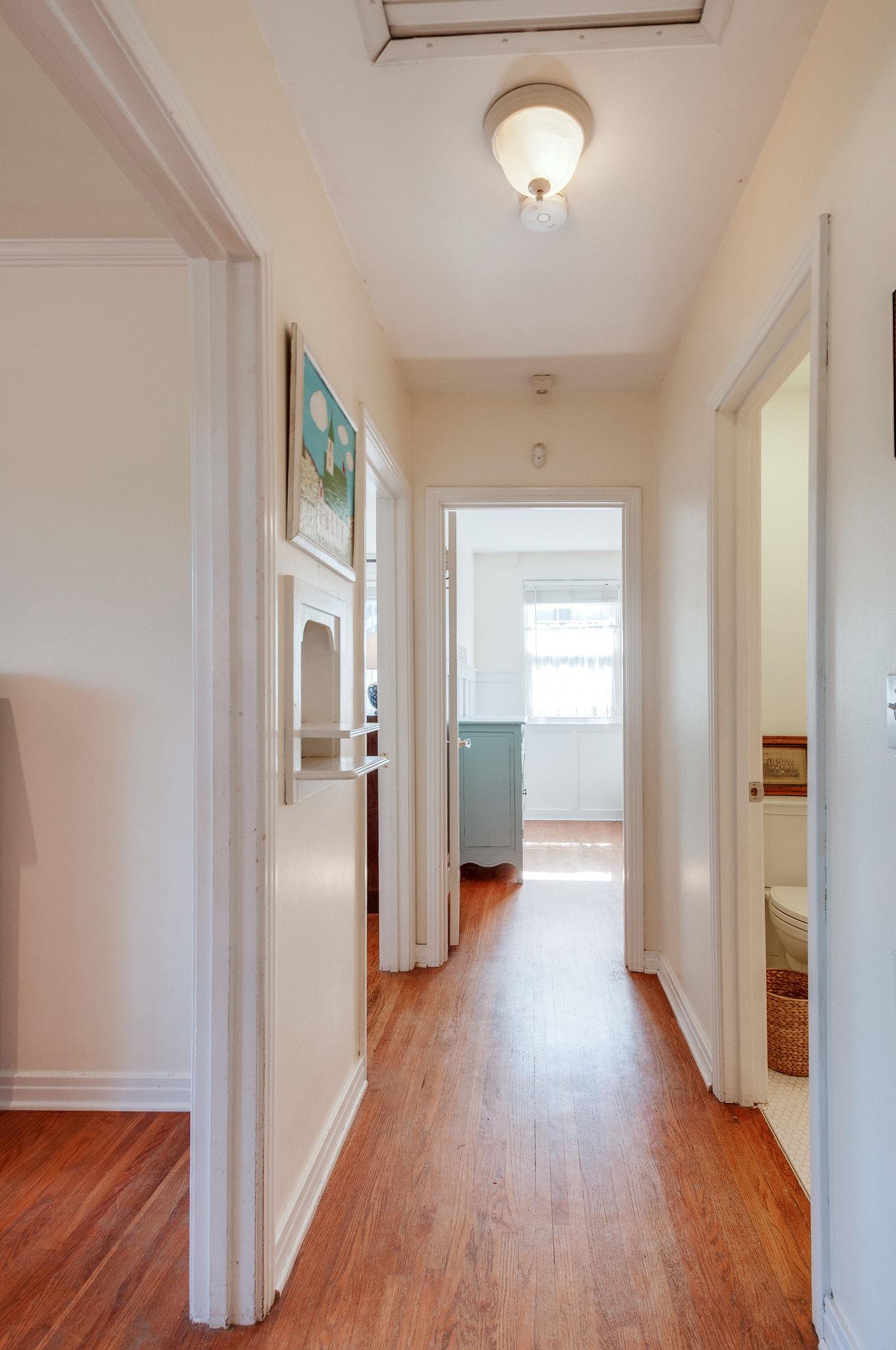 521 Hogan Road Nashville, TN 37220 - Photo 22 of 27 Hallway