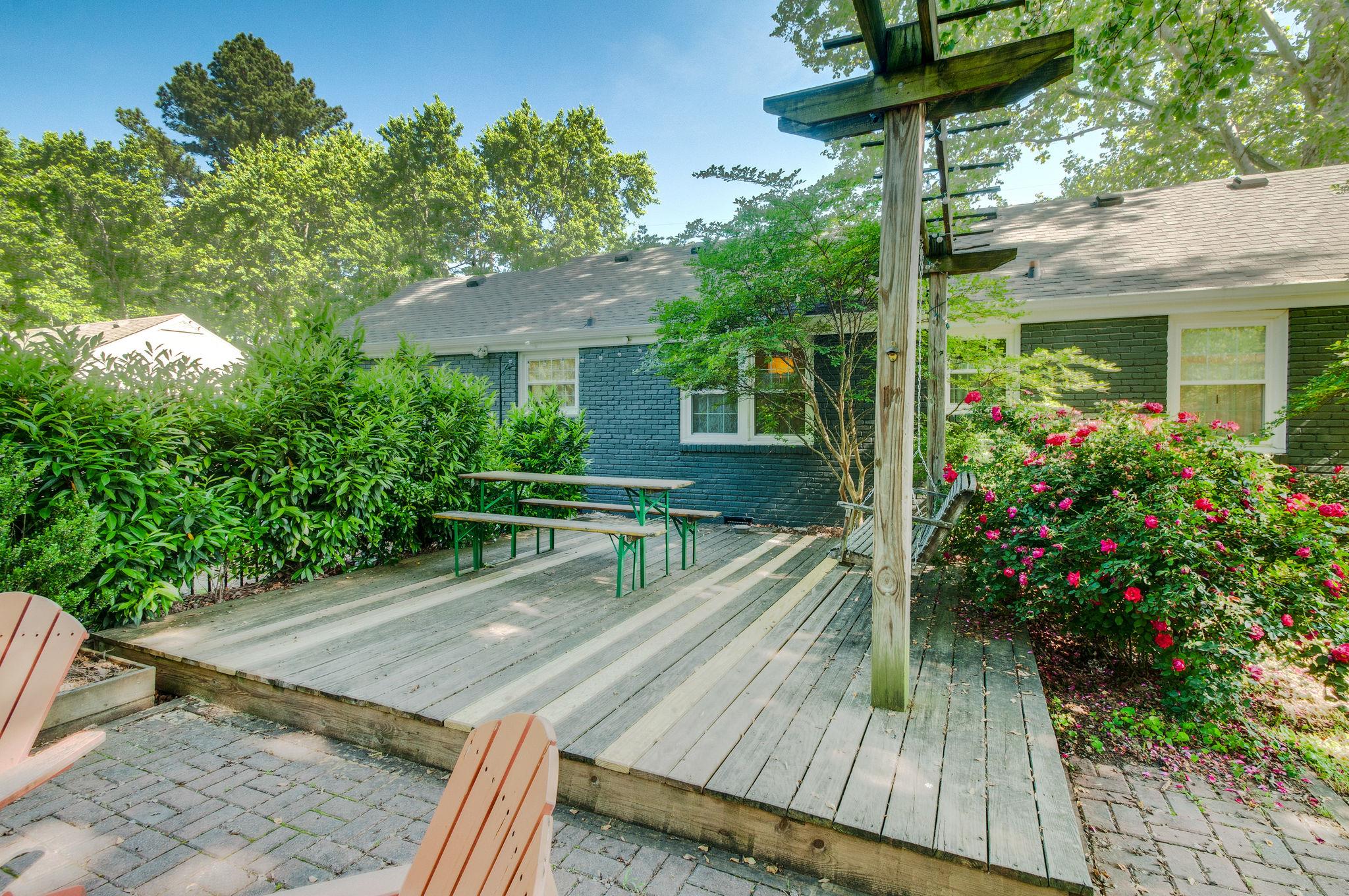 521 Hogan Road Nashville, TN 37220 - Photo 23 of 27 Rear deck