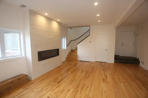 $3,075 | 1637 North Clybourn Avenue, Unit CH2, Chicago, IL 60614