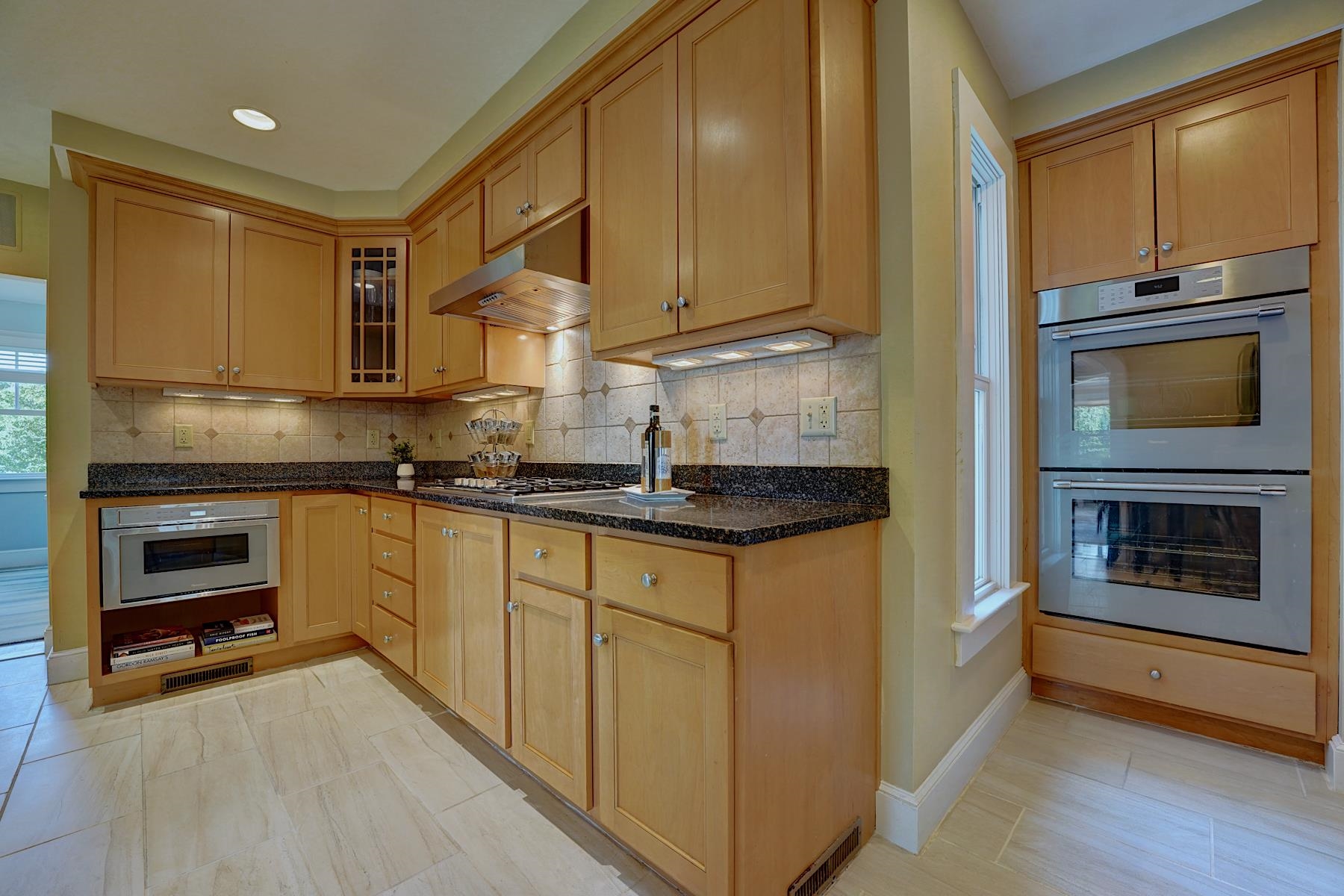 26 Neptune Drive Rye, NH 03870 - Photo 12 of 35