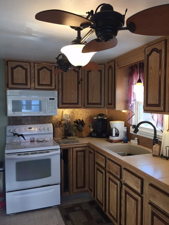 182 Edendale Street Springfield, MA 01104 - Photo 8 of 25 Gallery Image 8