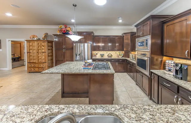 $425,000 | 10110 Peoria Avenue, Lubbock, TX 79423