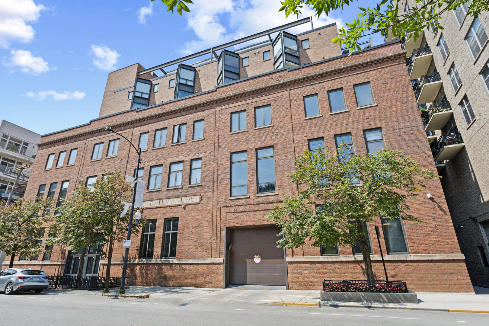 222 South Racine Avenue, Unit 403 Chicago, IL 60607 - Photo 1 of 25 Gallery Image 1