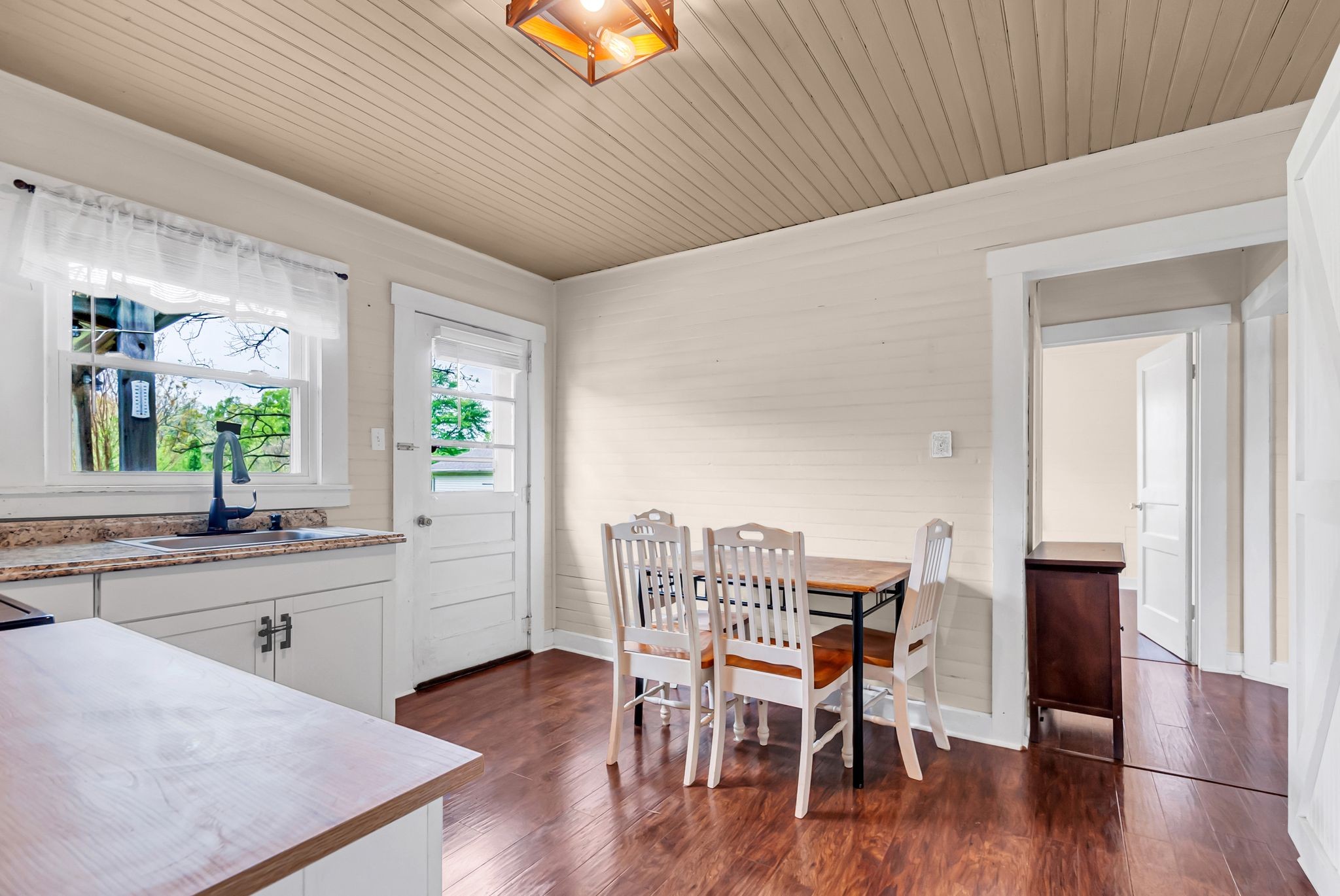 915 Monument Road Summertown, TN 38483 - Photo 13 of 32 Gallery Image 13