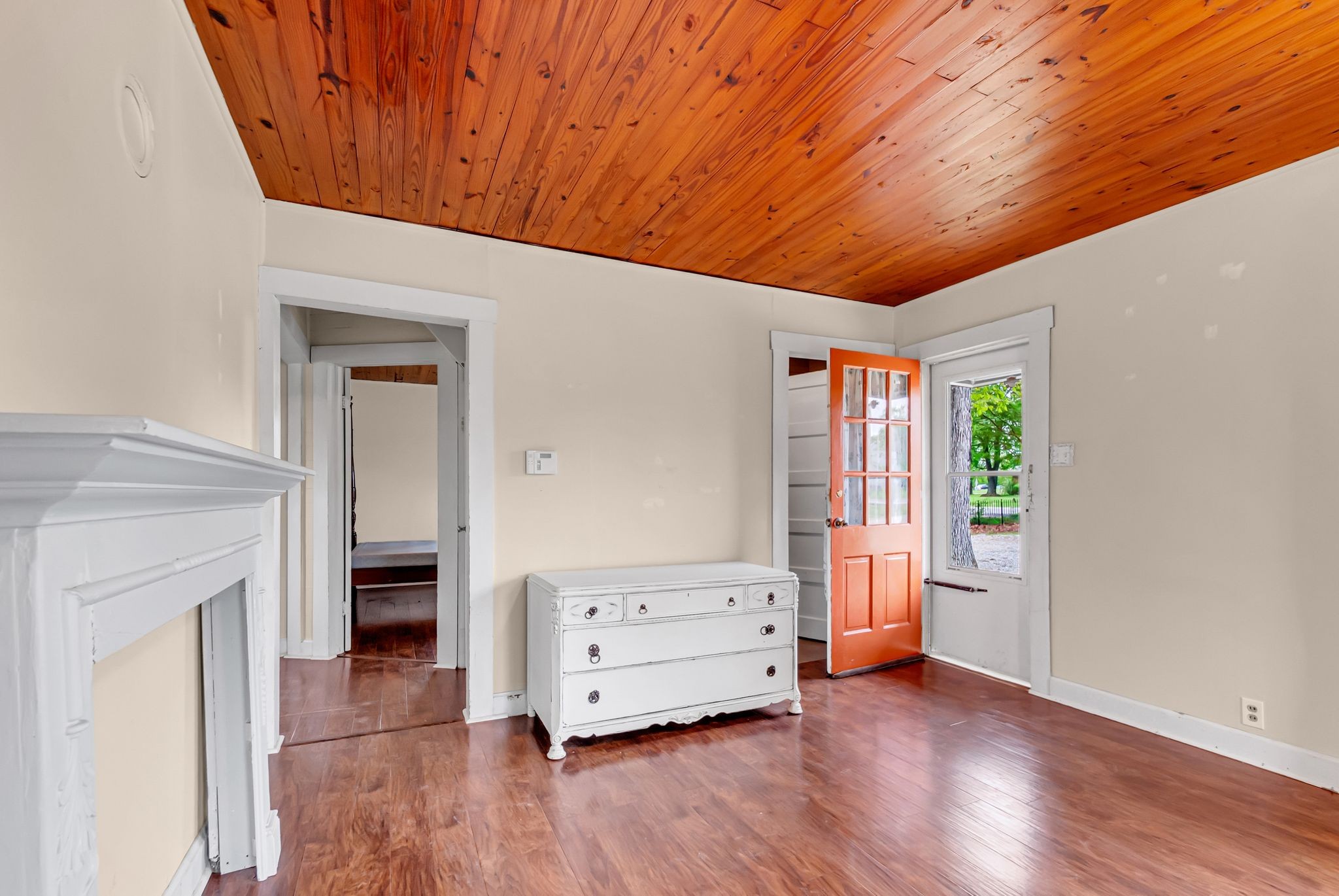 915 Monument Road Summertown, TN 38483 - Photo 7 of 32 Gallery Image 7