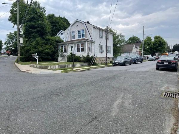 $740,000 | 507 Mile Square Road, Yonkers, NY 10701