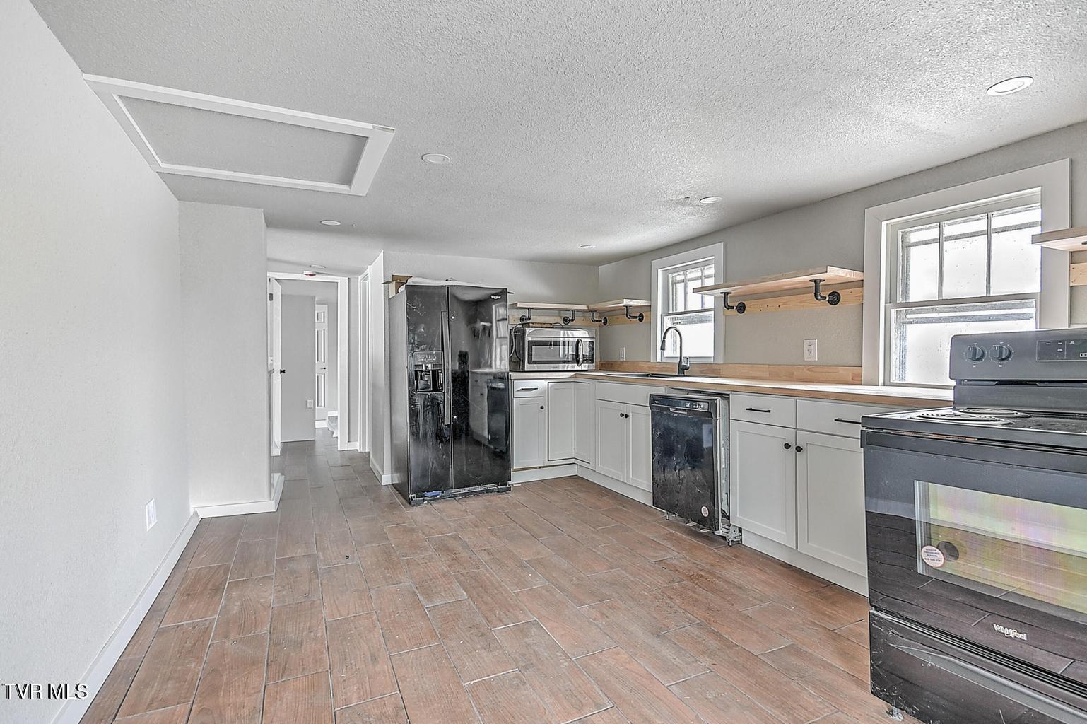 1571 Granby Road, Unit 1 Kingsport, TN 37660 - Photo 2 of 9 granby14