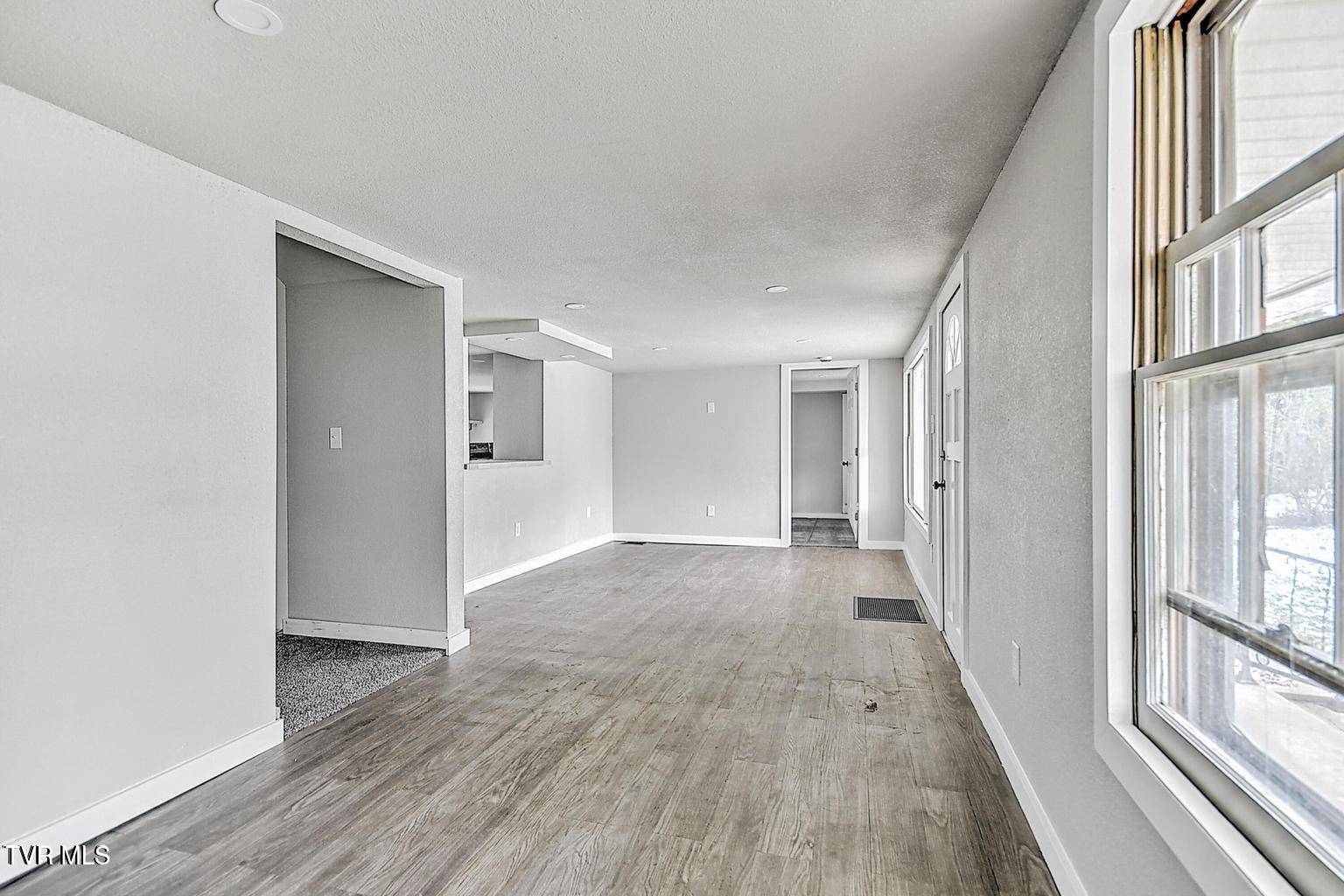 1571 Granby Road, Unit 1 Kingsport, TN 37660 - Photo 3 of 9 granby 6