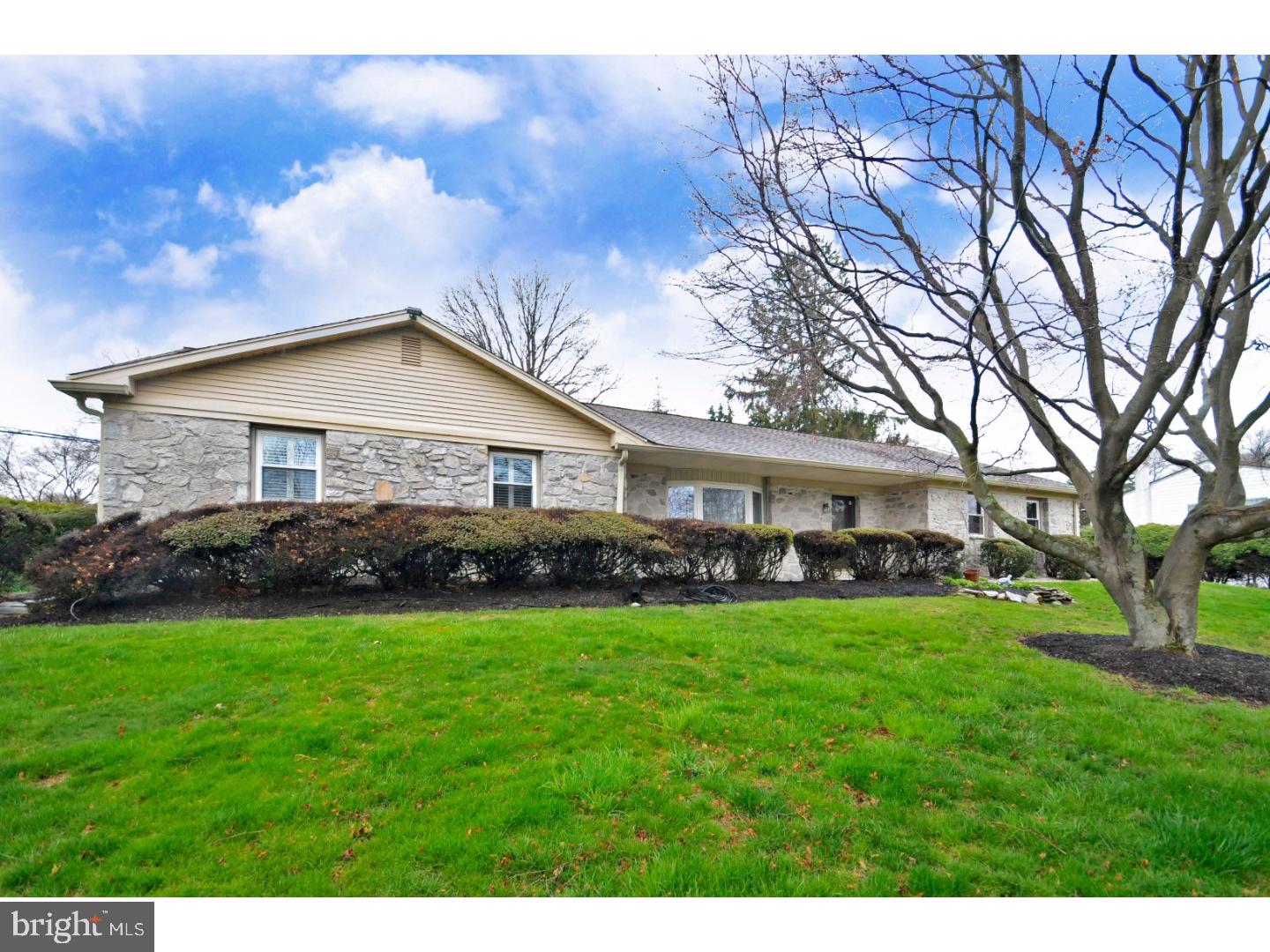 378 Andrew Road Huntingdon Valley, PA 19006 - Photo 1 of 25 Exterior Front
