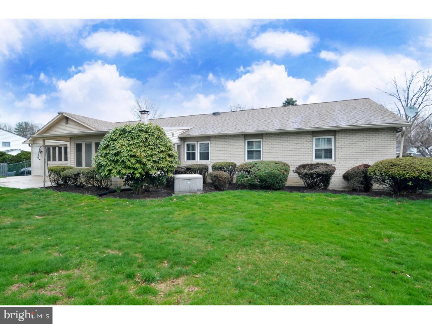 378 Andrew Road Huntingdon Valley, PA 19006 - Photo 4 of 25 Exterior Back