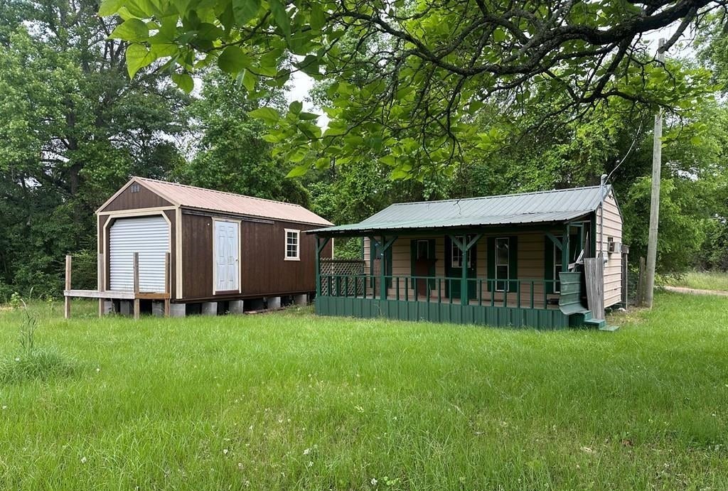 103 Early Linden, TX 75563 - Photo 1 of 11 Gallery Image 1