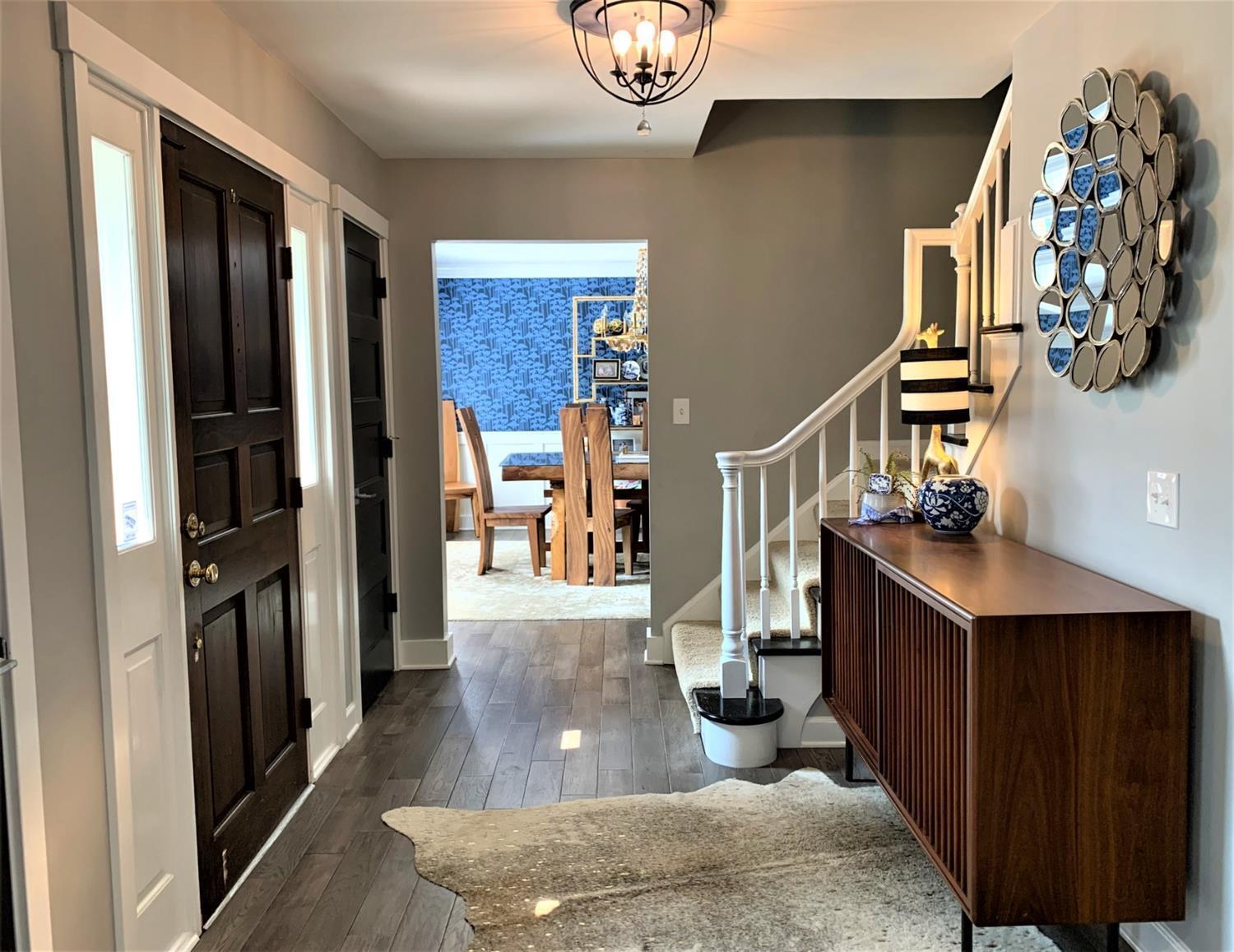 539 Asbury Road Cincinnati, OH 45255 - Photo 4 of 46 Gallery Image 4