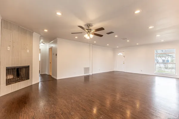 $1,550 | 5434 Mountain Vista Drive, San Antonio, TX 78247