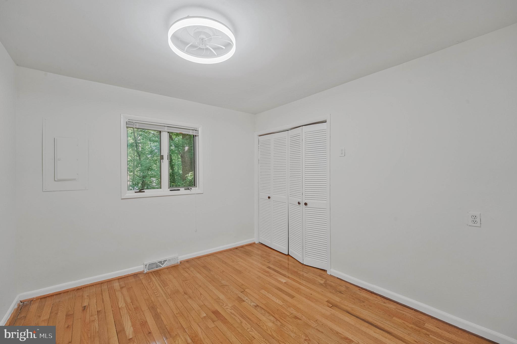 2026 Hunter Mill Road Vienna, VA 22181 - Photo 27 of 35