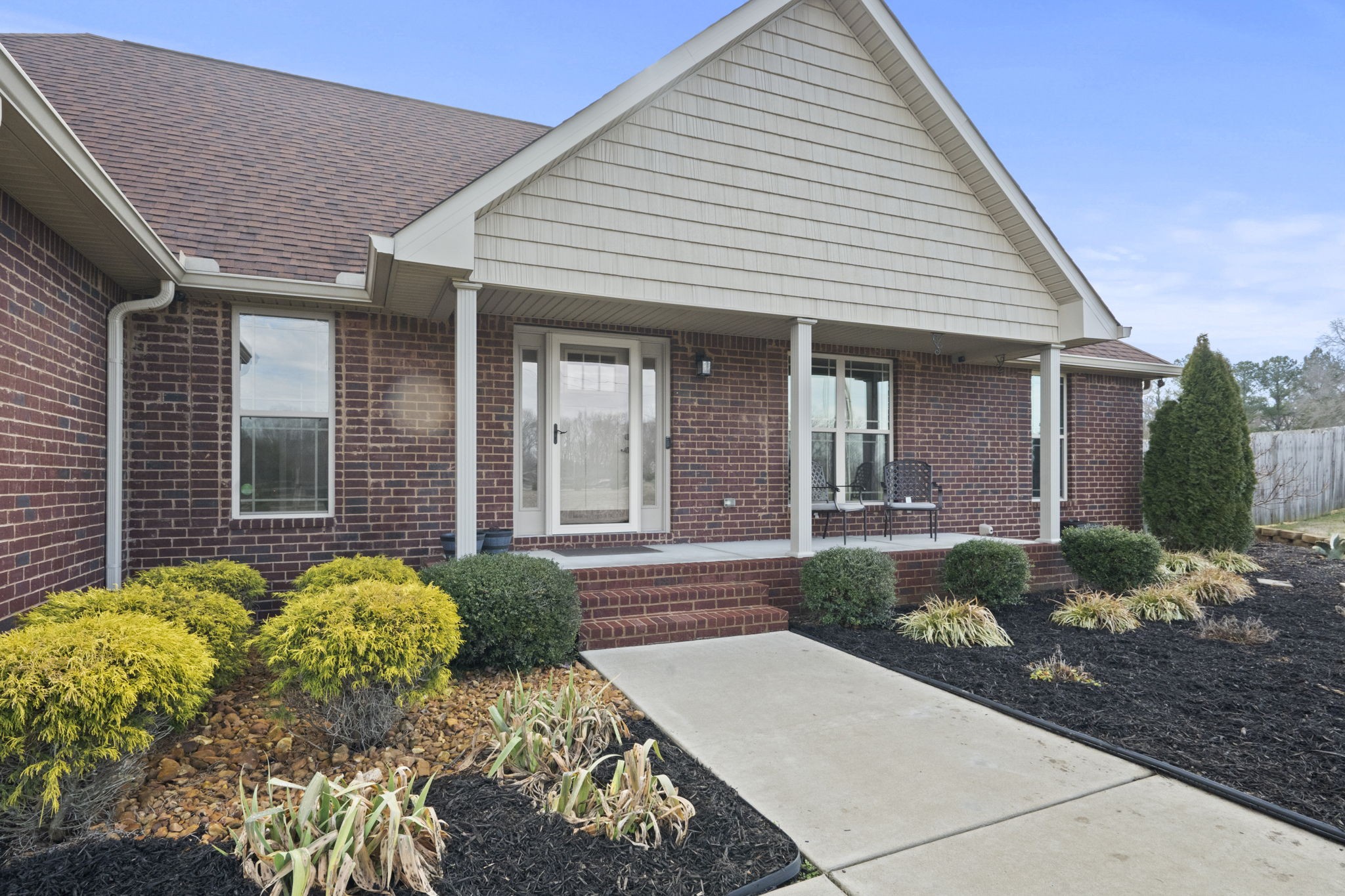 8930 New Chapel Road Springfield, TN 37172 - Photo 3 of 57 a front view of a house with garden