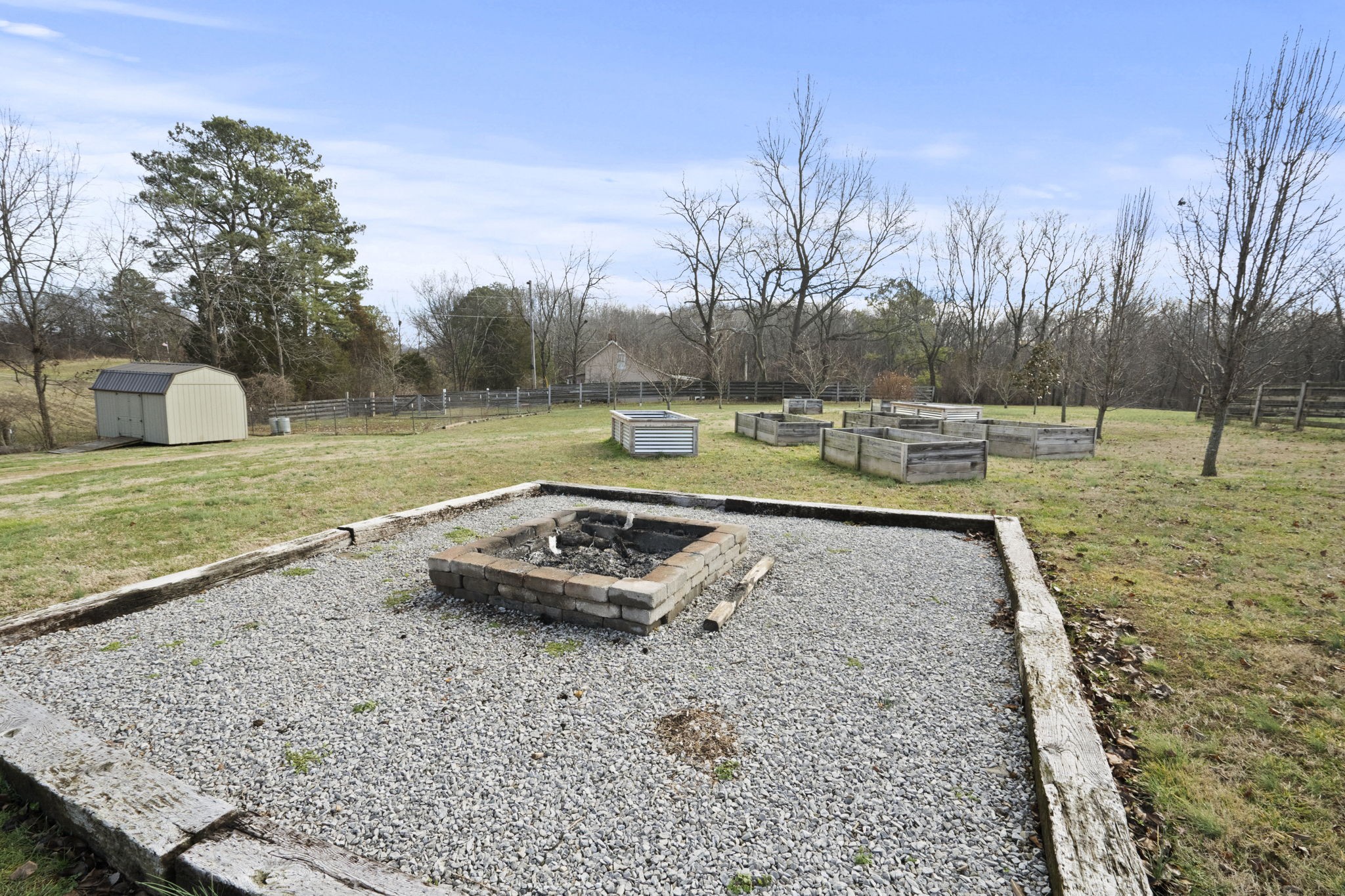 8930 New Chapel Road Springfield, TN 37172 - Photo 39 of 57 a view of a yard with large trees