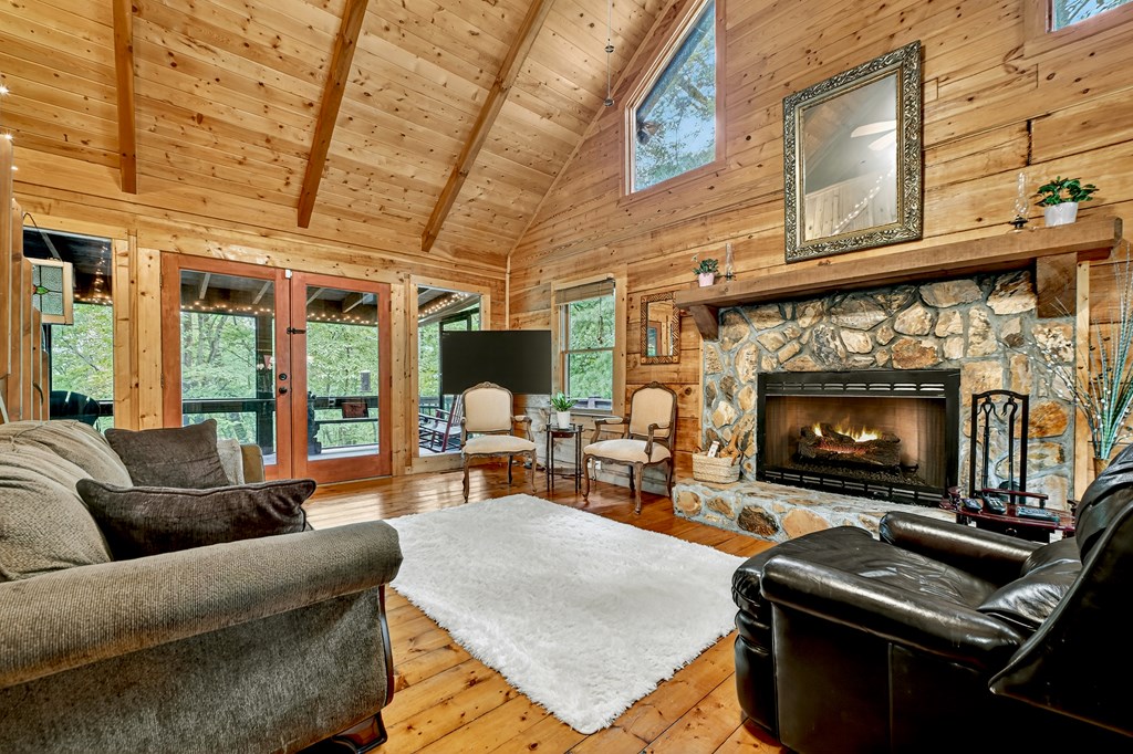 430 Chestnut Ridge Circle Blue Ridge, GA 30513 - Photo 4 of 52