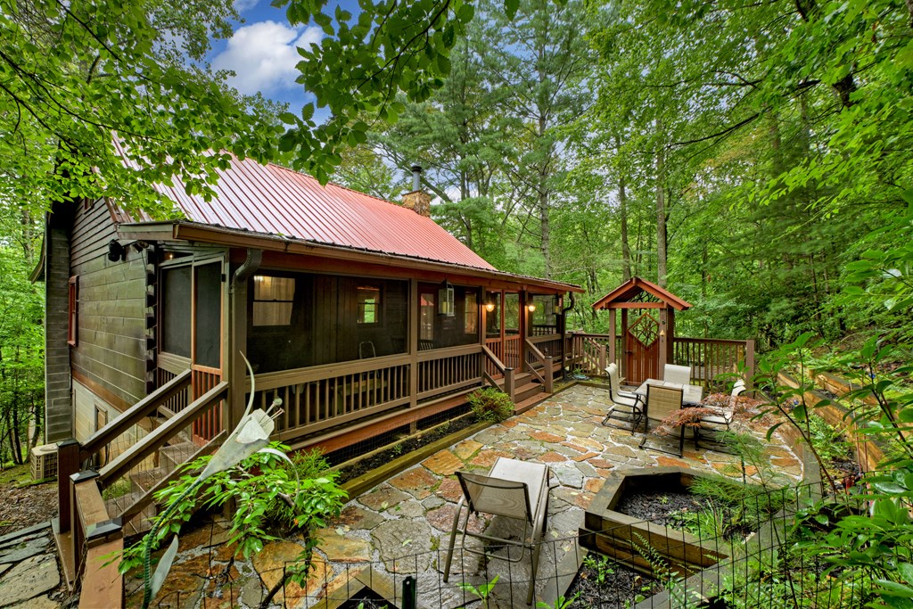 430 Chestnut Ridge Circle Blue Ridge, GA 30513 - Photo 5 of 52