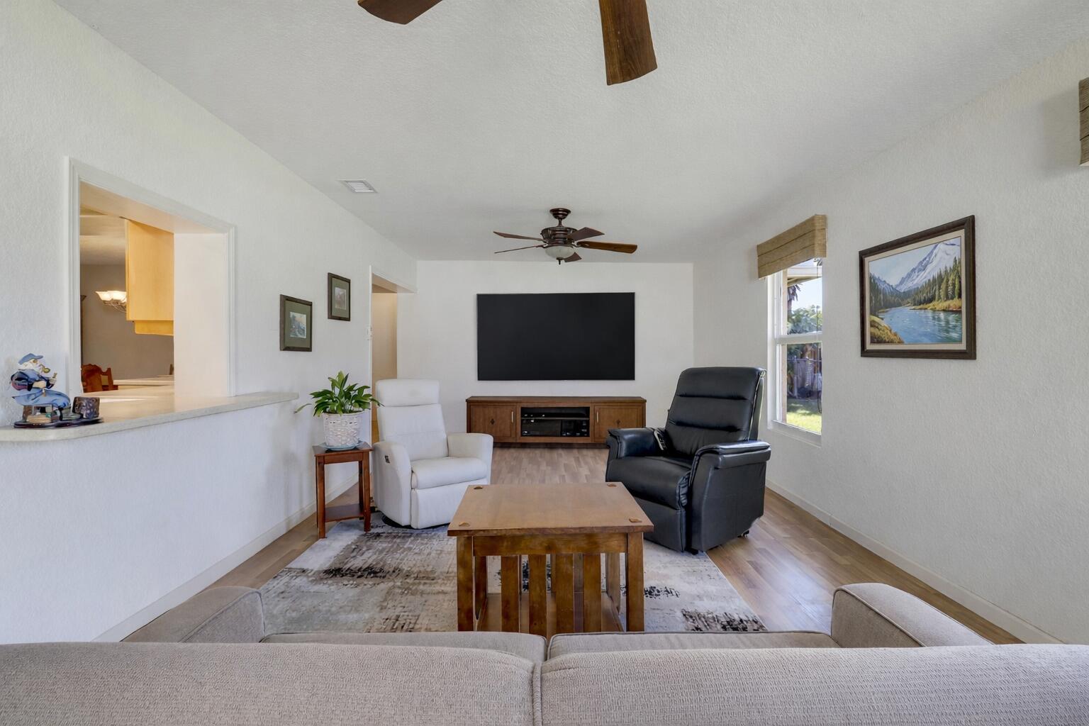 907 Prairie Road West Palm Beach, FL 33406 - Photo 2 of 27 Family Room