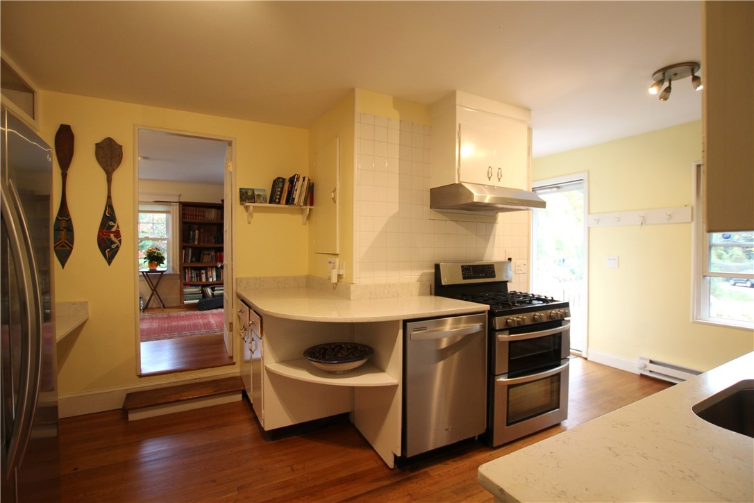 246 Washington Road Barrington, RI 02806 - Photo 18 of 34