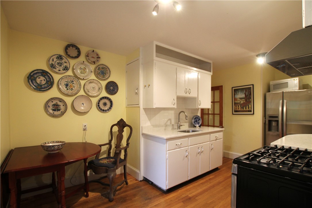 246 Washington Road Barrington, RI 02806 - Photo 19 of 34