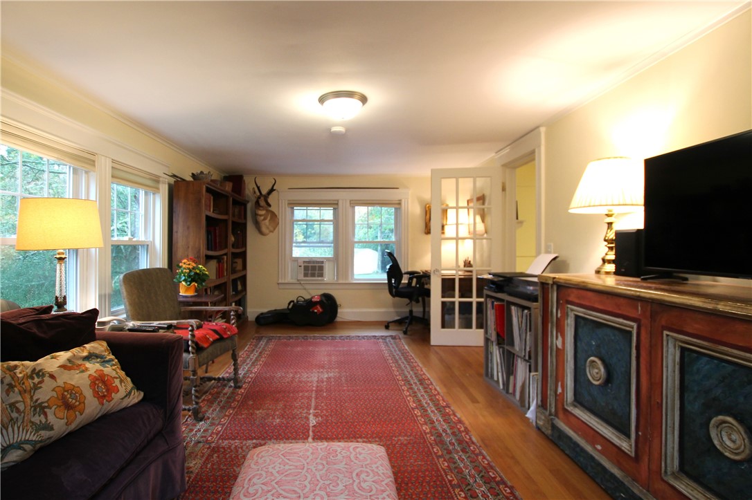 246 Washington Road Barrington, RI 02806 - Photo 21 of 34