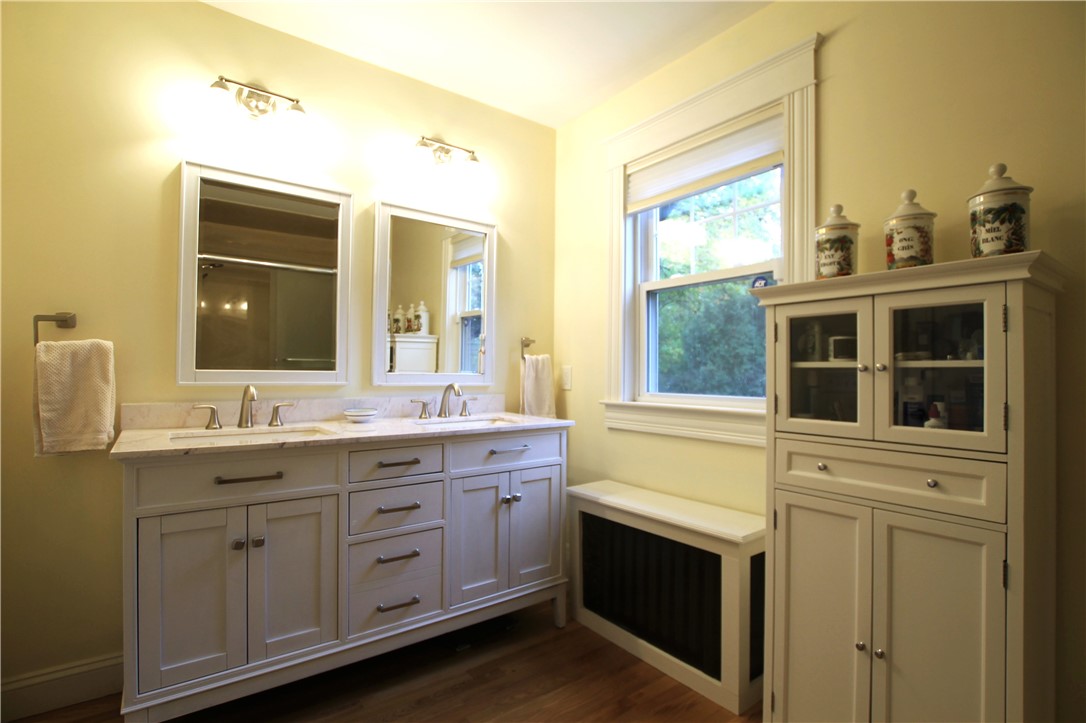 246 Washington Road Barrington, RI 02806 - Photo 24 of 34