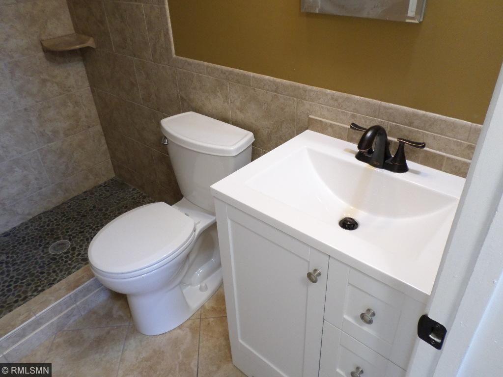10745 Cavell Road Bloomington, MN 55438 - Photo 13 of 18
