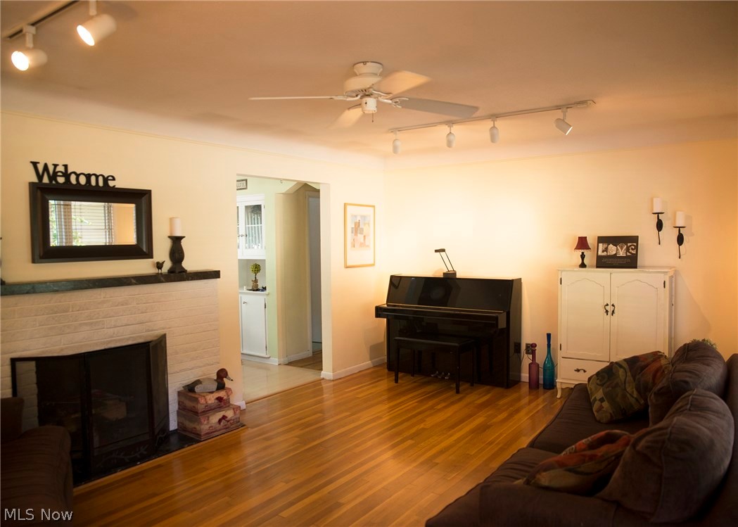 539 Ransome Road Cleveland, OH 44143 - Photo 6 of 32