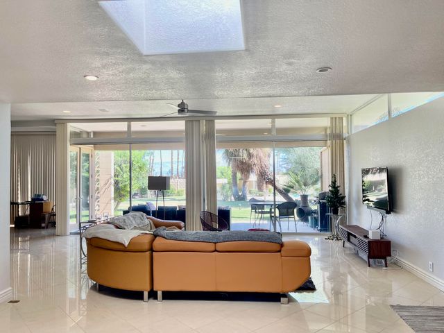 $5,500 | 715 Sandpiper Street, Palm Desert, CA 92260