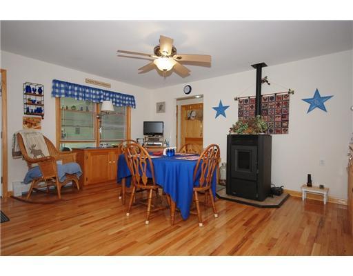 650 Lake House Road Naples, ME 04055 - Photo 3 of 25 Living Room.