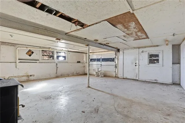 $299,950 | 28414 South State Route, Harrisonville, MO 64701