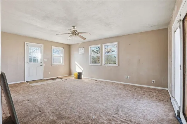 $299,950 | 28414 South State Route, Harrisonville, MO 64701