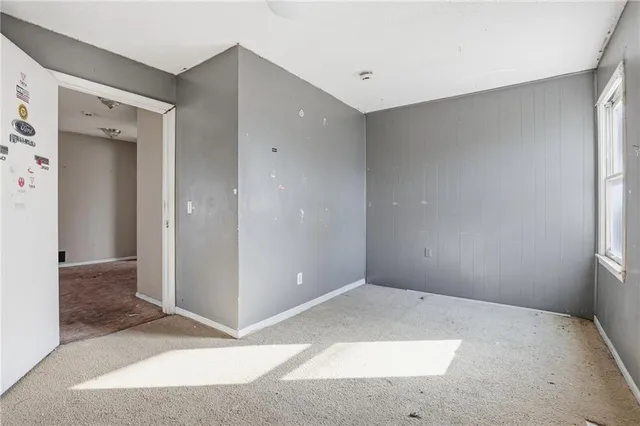 $299,950 | 28414 South State Route, Harrisonville, MO 64701